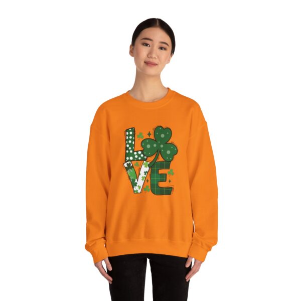 Cozy Unisex Crewneck Sweatshirt St Patricks Day Shirt Women/Men Lucky Shamrock St Patrick Sweatshirts Crewneck Oversized Long Sleeve Shirts Outfits Gifts - Cozy Unisex Crewneck Sweatshirt - Perfect for Relaxation and Everyday Wear - Image 6