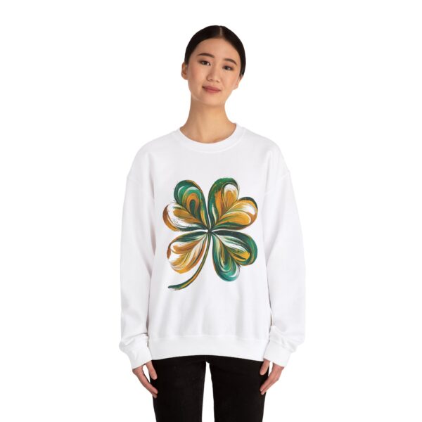 St Patricks Day Crewneck Sweatshirt St Patricks Day Shirt Women/Men Lucky Shamrock St Patrick Sweatshirts Crewneck -Oversized Long Sleeve Shirts Outfits Gifts Cozy Unisex Crewneck Sweatshirt - Perfect for Relaxation and Everyday Wear
