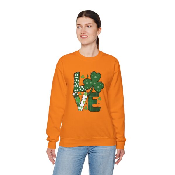 Cozy Unisex Crewneck Sweatshirt St Patricks Day Shirt Women/Men Lucky Shamrock St Patrick Sweatshirts Crewneck Oversized Long Sleeve Shirts Outfits Gifts - Cozy Unisex Crewneck Sweatshirt - Perfect for Relaxation and Everyday Wear - Image 7