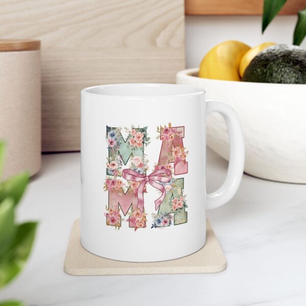 Retro "MAMA" Floral Mug | Vintage-Inspired Ceramic Coffee Cup for Moms Floral MAMA Mug – 11oz & 15oz Retro Style Coffee Cup | Mother's Day, Birthday & Everyday Gift