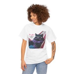 Too Glam to Give a Damn Shirt – Cool Cat Graphic Tee for Sassy Women – Funny Cat Lover Gift – Unbothered Aesthetic T-Shirt